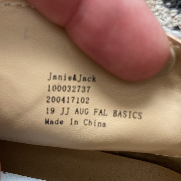 Janie and Jack- gray suede texture- size 9-10 boys toddler - Picture 8 of 11